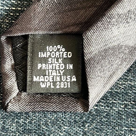 🇺🇸🍁Black and grey silk necktie - Picture 3 of 4
